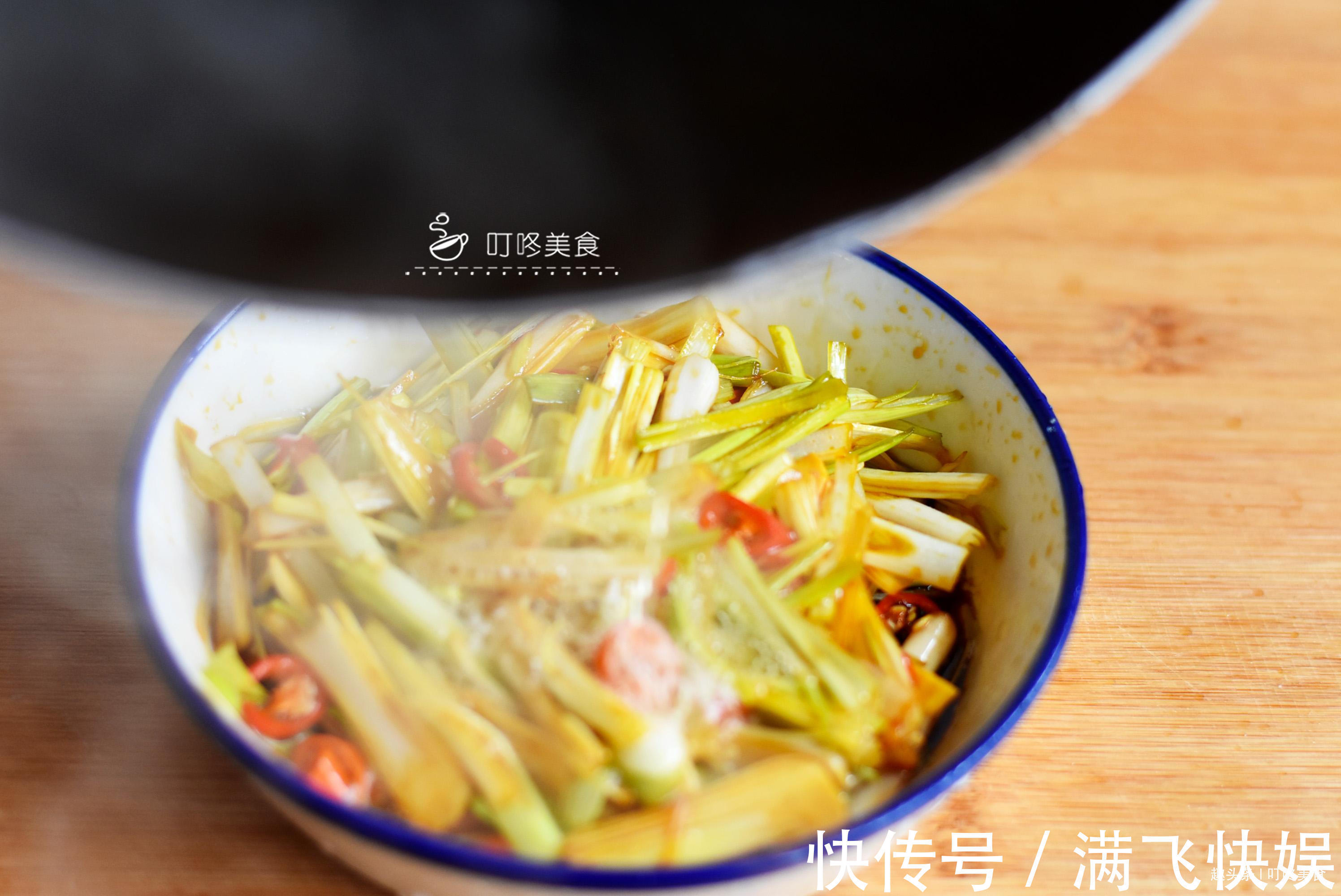 春天最馋的一道凉拌菜,2分钟做一盘,开胃下饭,连吃一周也不腻