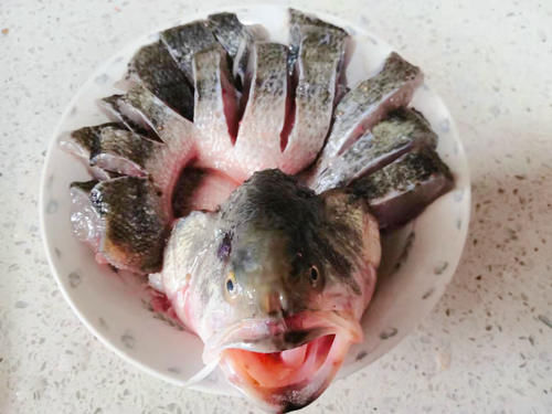 晒晒我家三口人的懒人午餐,4个菜有荤有素,网友:好吃还省事