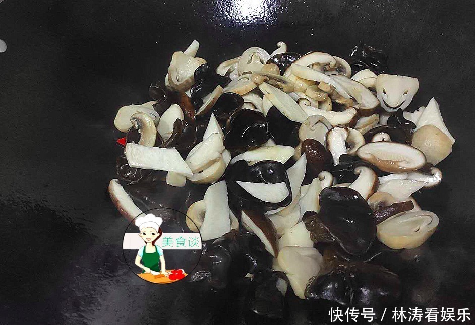 素菜|几样素菜一起炒,不放肉也很鲜美,入秋后多给孩子吃,简单又营养