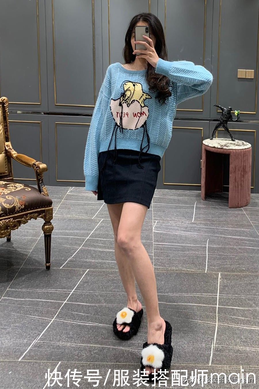 买了卡通毛衣却不会穿？这6种搭法请收好，上班日常都适合