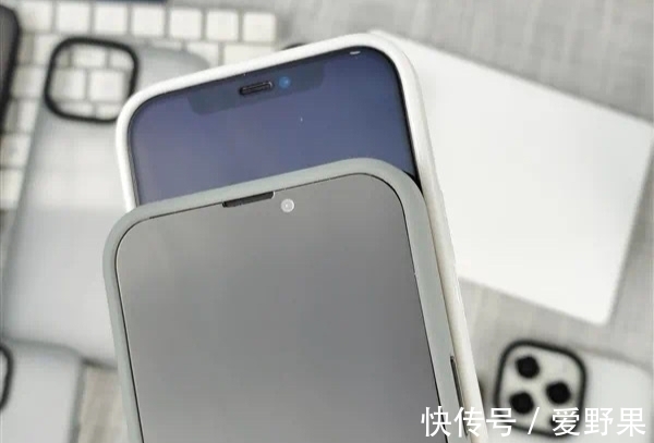 好物君|iPhoneSE2远比12mini更受欢迎？还是价格硬伤，这两点解读太通透