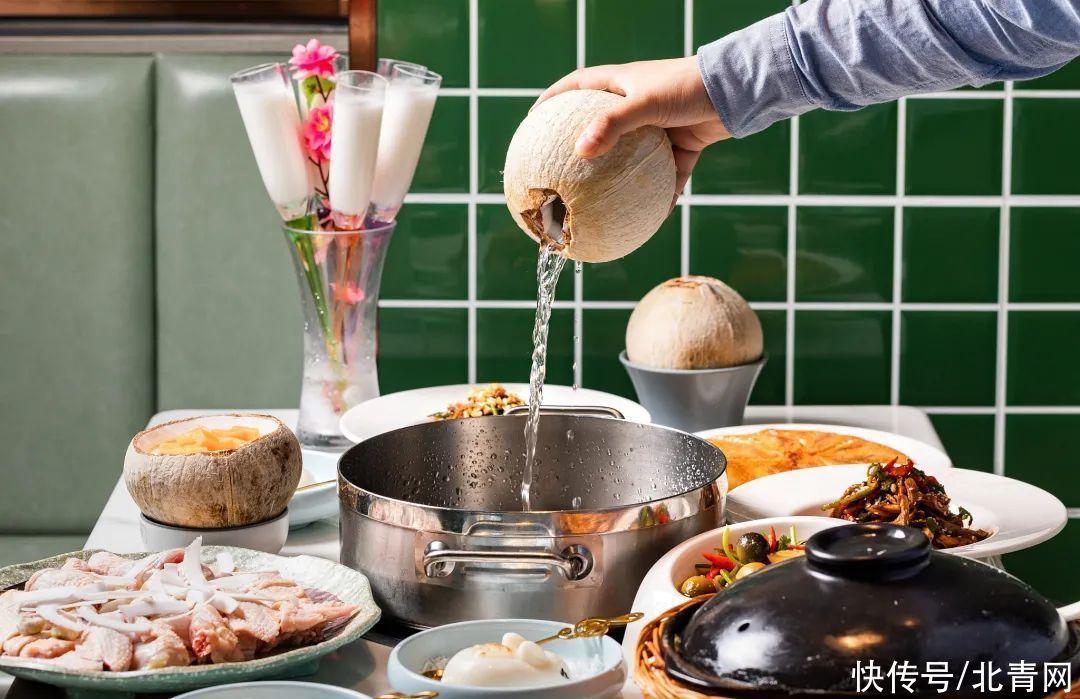 椰子油|蛋白质含量媲美牛奶,钾含量比香蕉更高!这种夏日“王牌”水果,你今年吃了吗?