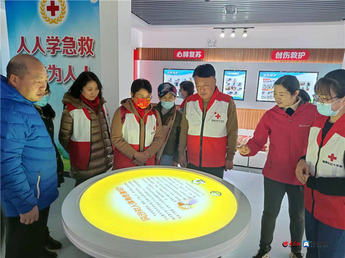 志愿|济南市红十字会开展纪念志愿者日活动