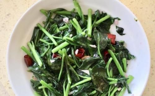 肌肤|真正补血的不是红枣阿胶，而是它，每天炒一盘，气血足了，肌肤更红润