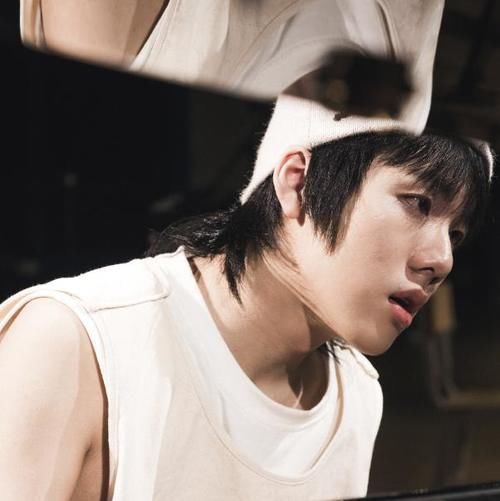 包容度|被“胎记”耽误前程的明星,陈卓璇能用粉底遮盖,他却令人可惜