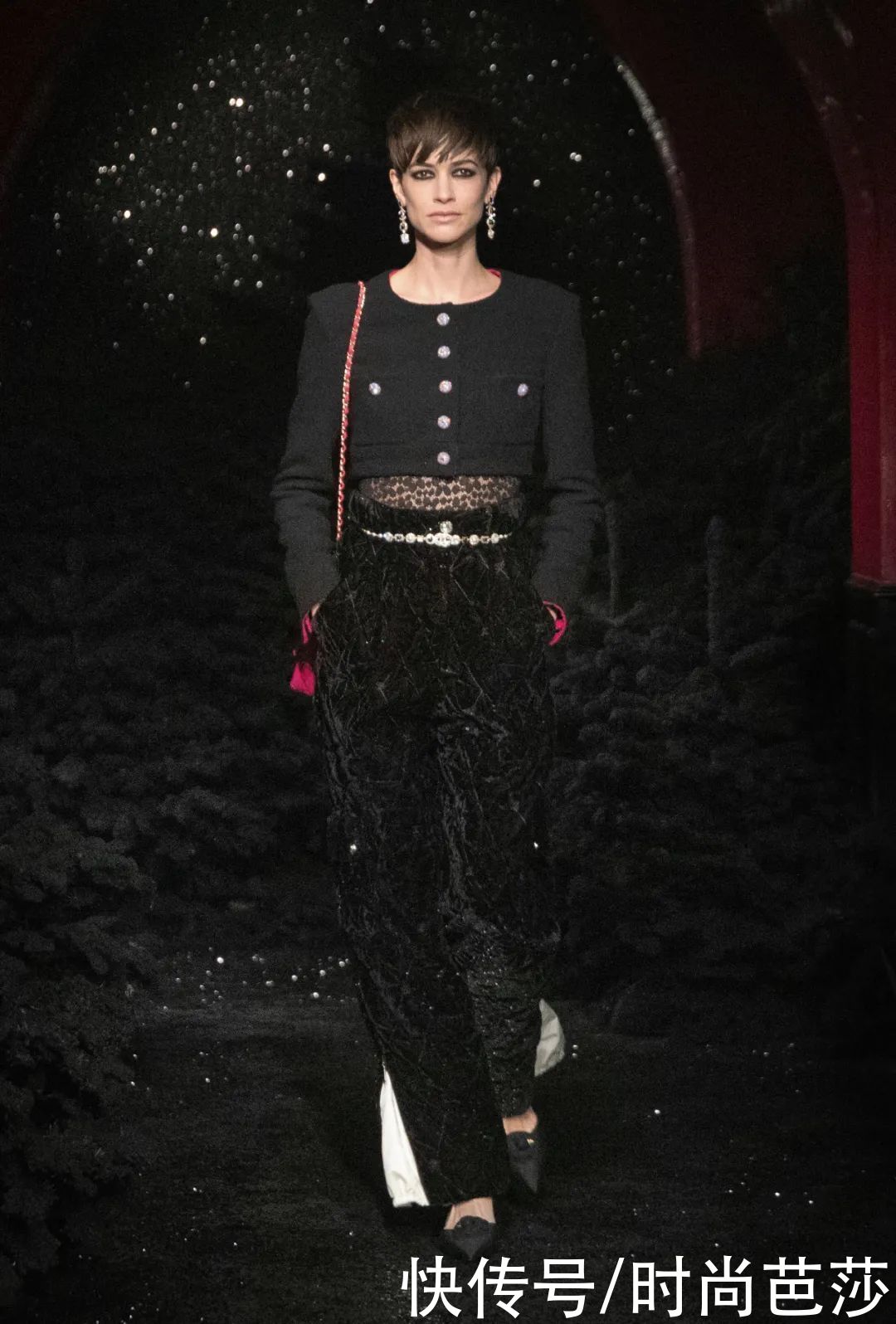 CHANEL的感性世界里，藏有柔情万千