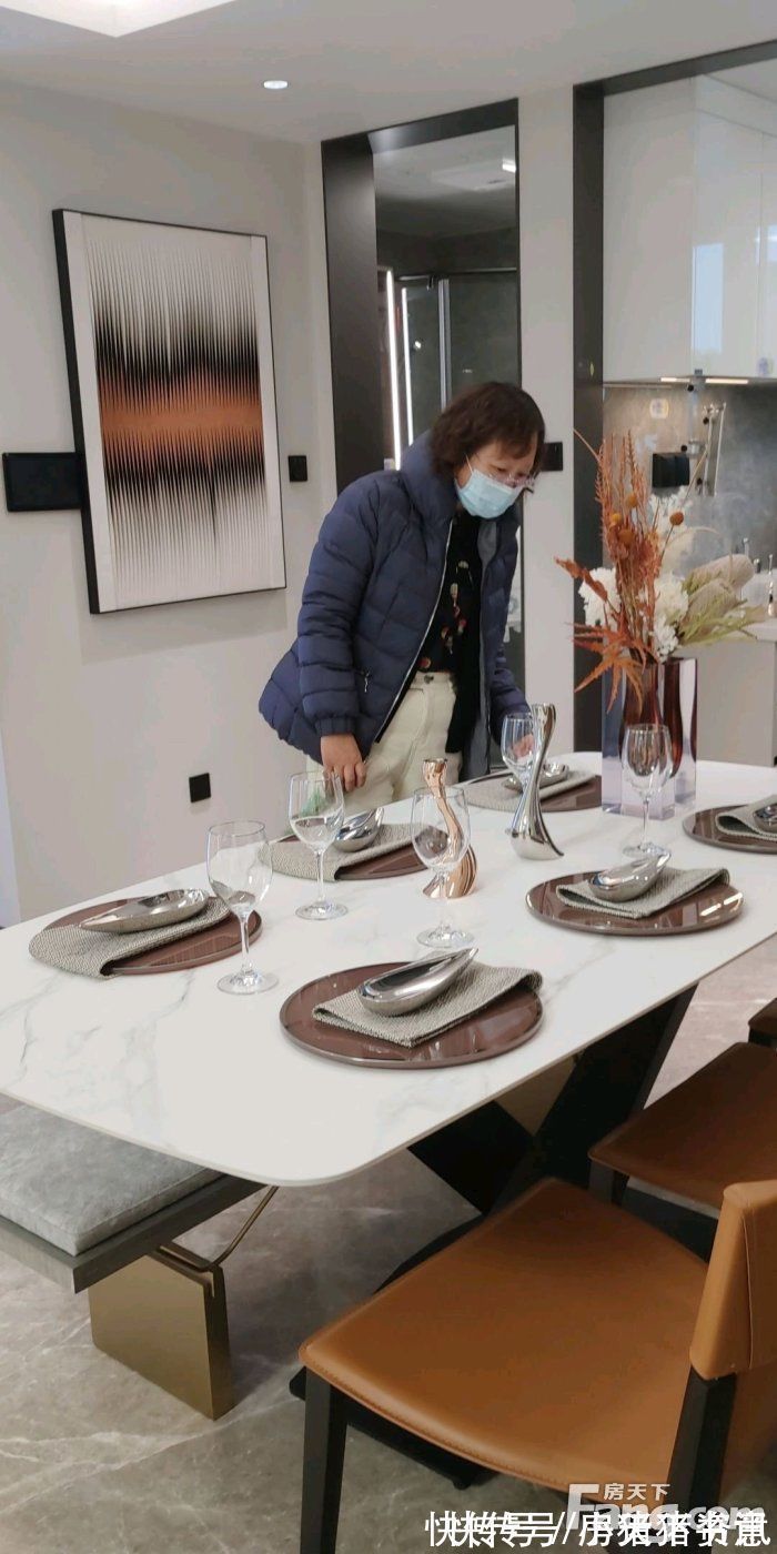 中海寰宇视界|从中海寰宇视界现场发来一条项目新消息,请查看