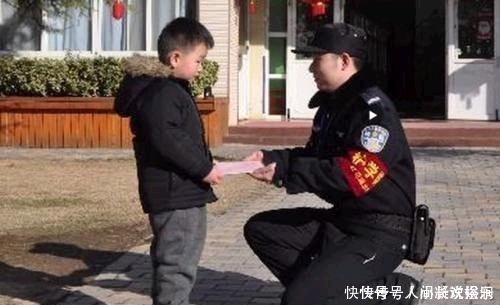 民警|4岁女孩在商场和父母走散,当她说出爸爸名字后,民警笑翻了
