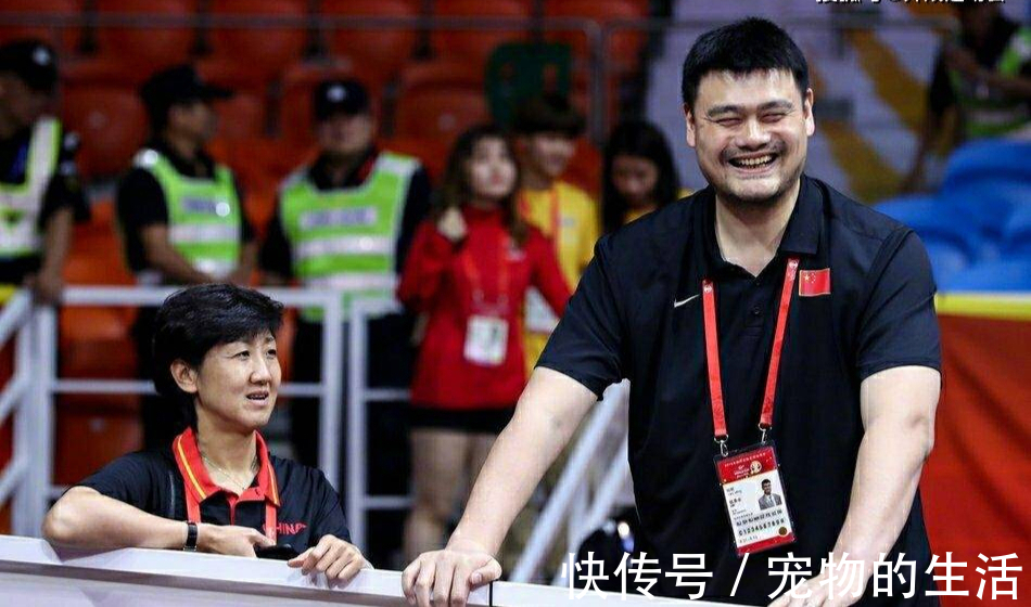 姚明|早上8点!女篮塞尔维亚再生变动,权威媒体祝贺,姚明是否会包机
