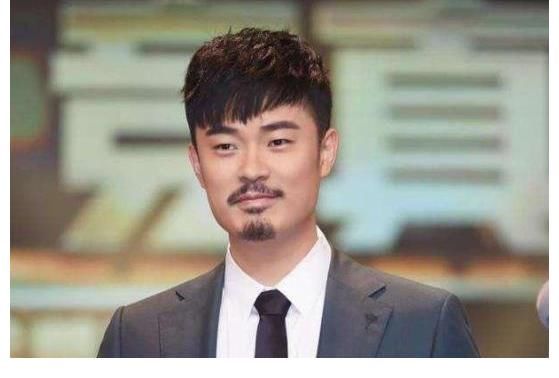 讓導(dǎo)演滾，扇嘉賓耳光，這樣的陳赫卻被稱贊有綜藝感，憑什么？