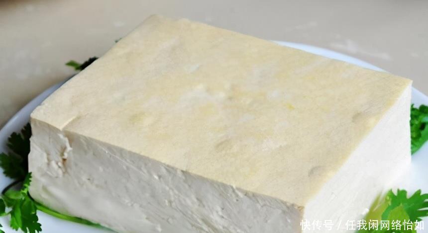 白菜炖豆腐|白菜豆腐超好吃的做法,饭店大厨教你诀窍,上桌后连汤汁都不剩