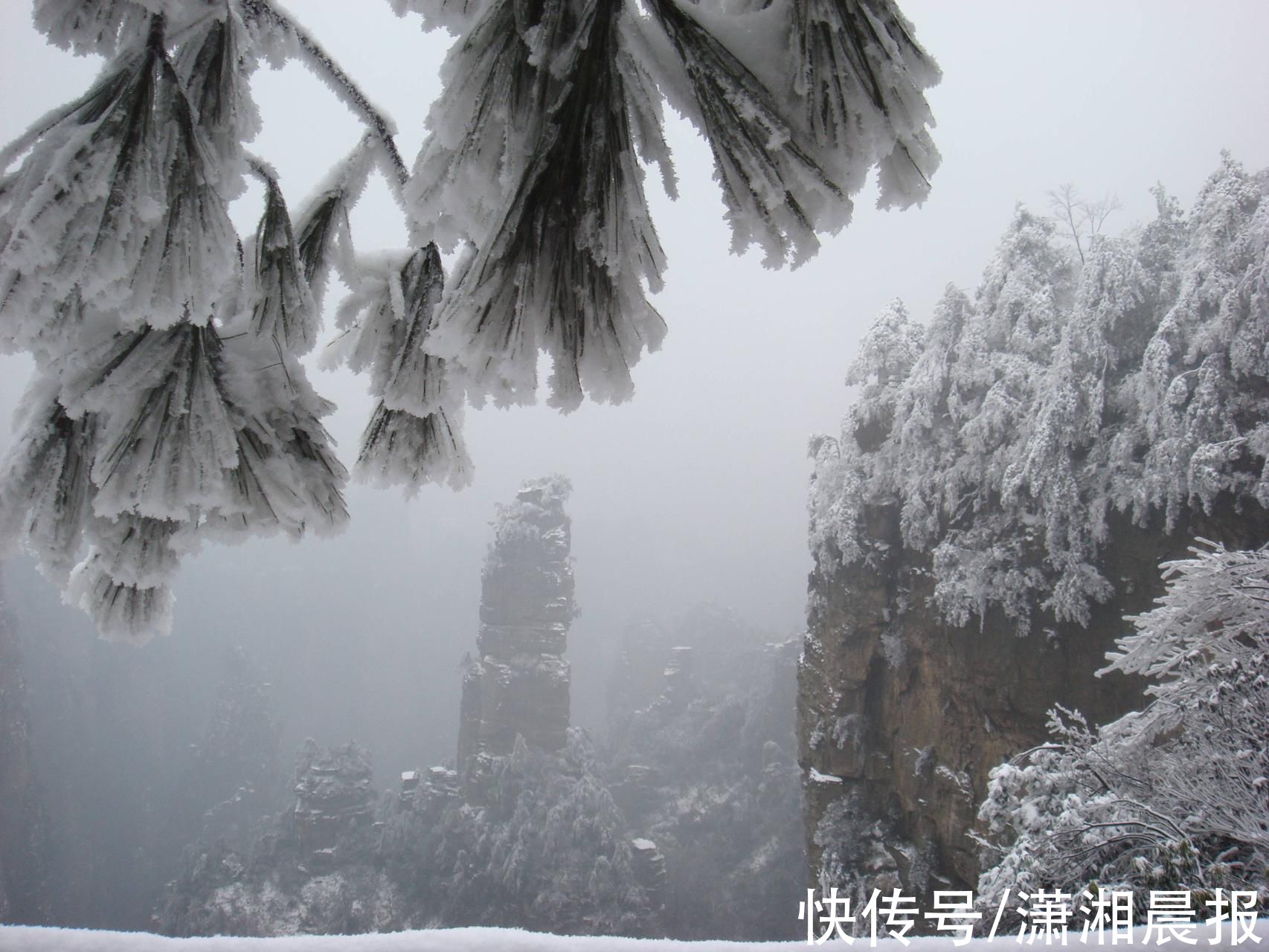 春节|张家界黄石寨：大雪纷飞迎虎年春节