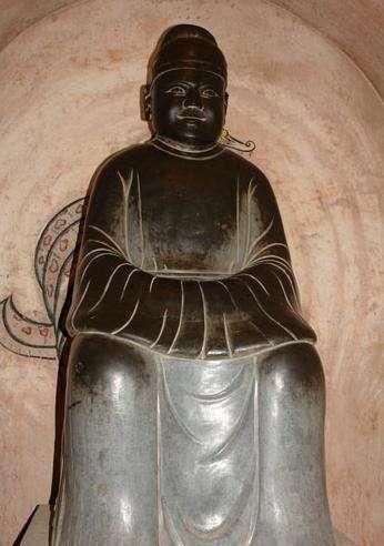 据说|大唐秦王陵中有一尊石像,据说摸石可以治伤痛,专家说:不靠谱