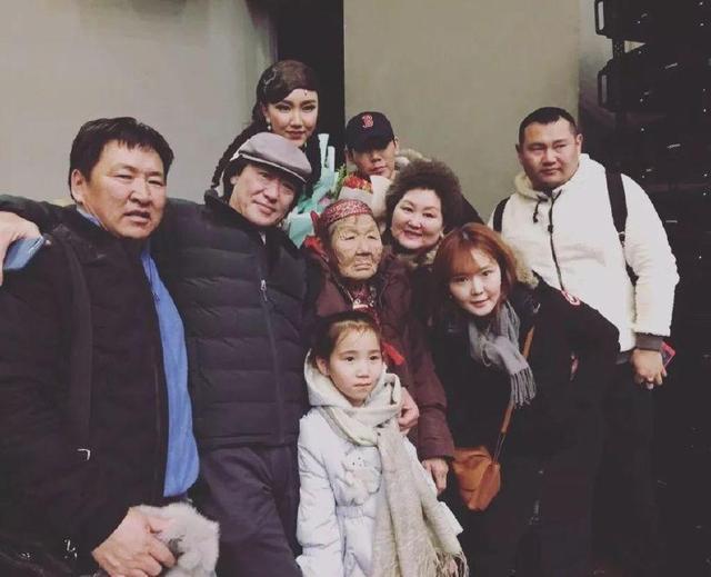 吉祥三宝|2006年，因春晚走红的吉祥三宝，竟已天人永隔，现状让人嘘唏不已