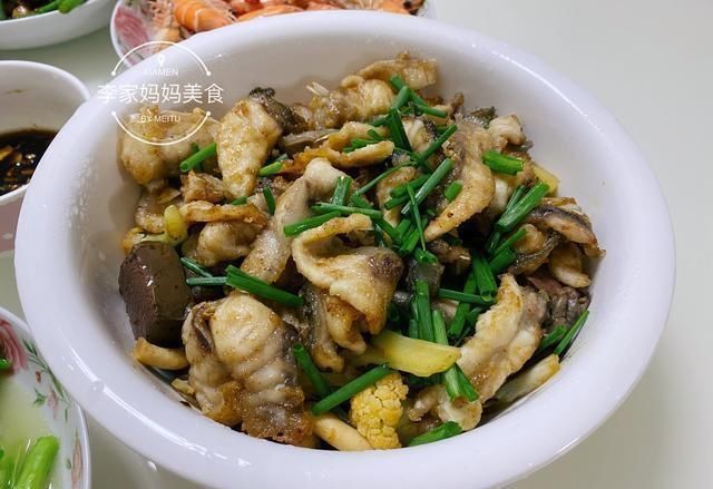 同学聚餐,6道菜1个汤,成本不足200块,简单家常菜才美味