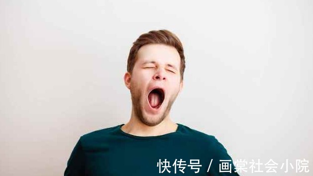 血管|提醒:出现这4个信号,请务必马上就医!十有八九是脑梗出现