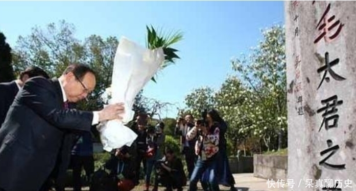 回大陆|蒋介石的孙子回大陆祭祖，买票排队，哽咽说出5个字！