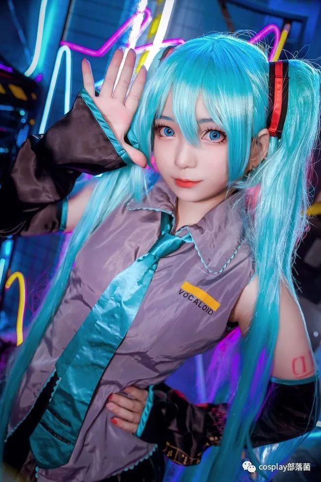 rin|cos：初音miku＆镜音rin 文艺复兴