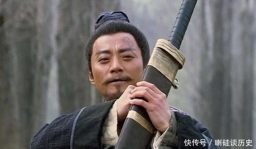 水浒传|水浒传中,晁盖让宋江当首领,为什么宋江总是推脱?原因很简单