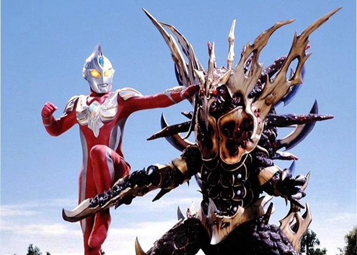 叶腐|诺亚奥特曼真的打不过雷格罗斯?信不信由你,还打不过两头怪兽呢!