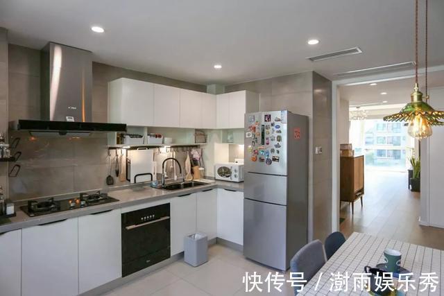 储物区|90㎡两室一厅,看完她的家,我觉得一半设计师都要失业了!