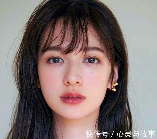 唇釉 为什么不管什么质地的口红涂起来都是同一种风格!