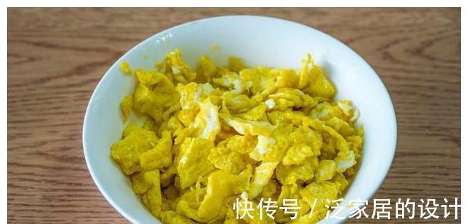 亦菜|最近早餐迷上这道面食,一擀一卷,咬一口满嘴香,三伏天要多吃