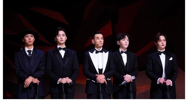 鞋子特大号|《披荆斩棘的哥哥》赵文卓李云迪rap首秀获好评，陈辉欧阳靖刘端端遗憾淘汰