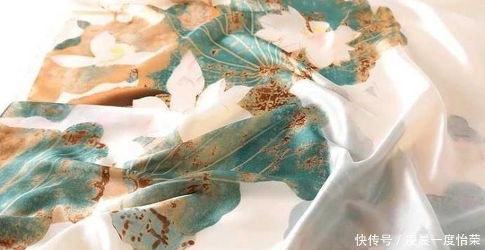 古人穿衣很保守别被电视剧骗了,这组古画的女子比现代人还开放