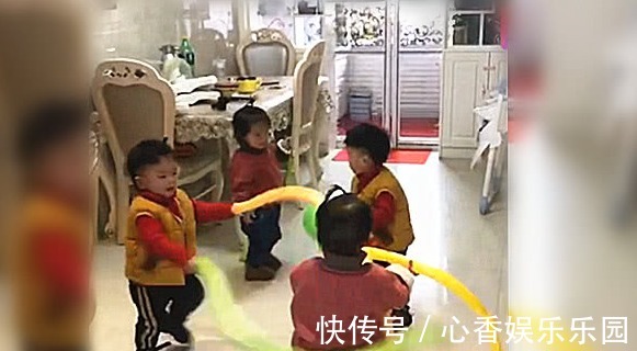 头胎|头胎双胞胎儿子,老公非要生个小情人,结果俩女儿,这下热闹了