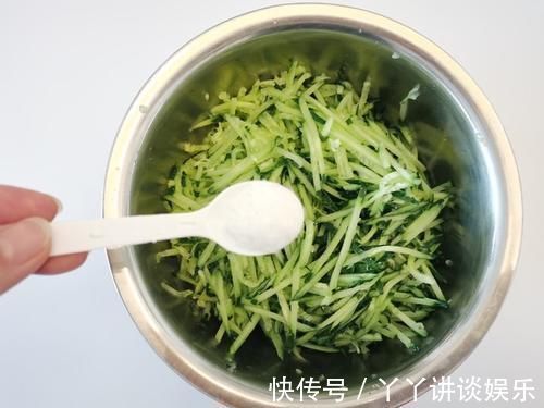 黄瓜|入秋后,韭菜靠边站,用它包饺子更鲜,营养健胃促消化,身体好