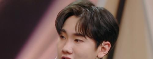 张靓颖人气不敌小鲜肉？王牌镜头被剪不爽，发文暗讽王牌节目组