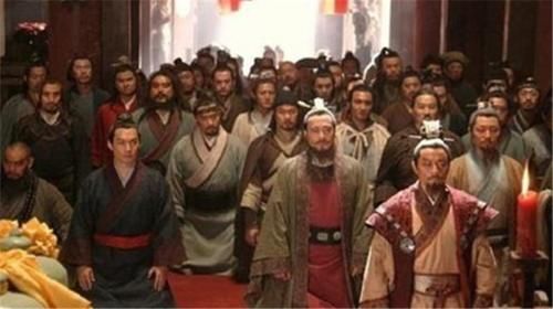  梁山|为何宋江一心想着诏安，当皇帝他不香吗？其实吴用早已说出答案