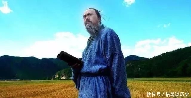 中国|美国最高法院的门楣上,雕刻有3个伟人的雕像,其中一个是中国人