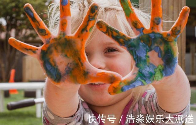 袒护|男孩把同学眼镜打碎,妈妈强势说不就一副眼镜,收到发票后悔恨