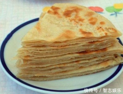 电饼铛烙饼时,总是发硬?分享4个技巧,香软多层,放凉也不硬