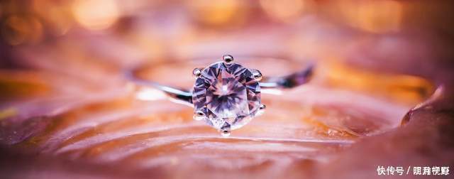 全球最大钻石商大幅提高价格?都说钻石是骗局为啥都甘心上当?