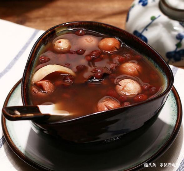 皮蛋嫩豆腐|豌豆虾仁,蒜蓉茄子,莲子百合红豆粥,皮蛋嫩豆腐的做