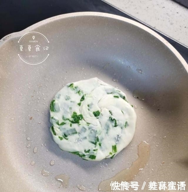 饺子皮这做法火了,百吃不厌,3天不做就馋得慌,我家一周吃5次