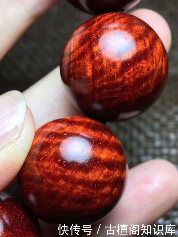 小叶|刚入坑 小叶紫檀 各种花纹如何选择?