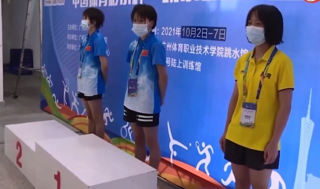 小姑娘|14岁全红婵成“大姐姐”!更年轻天才出炉,双胞胎姐妹包揽金银牌