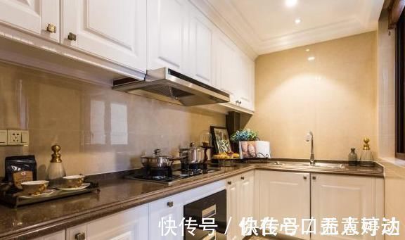 缝隙|不顾家人反对,厨房台面装挡水边,入住后窃喜,自己这么聪明