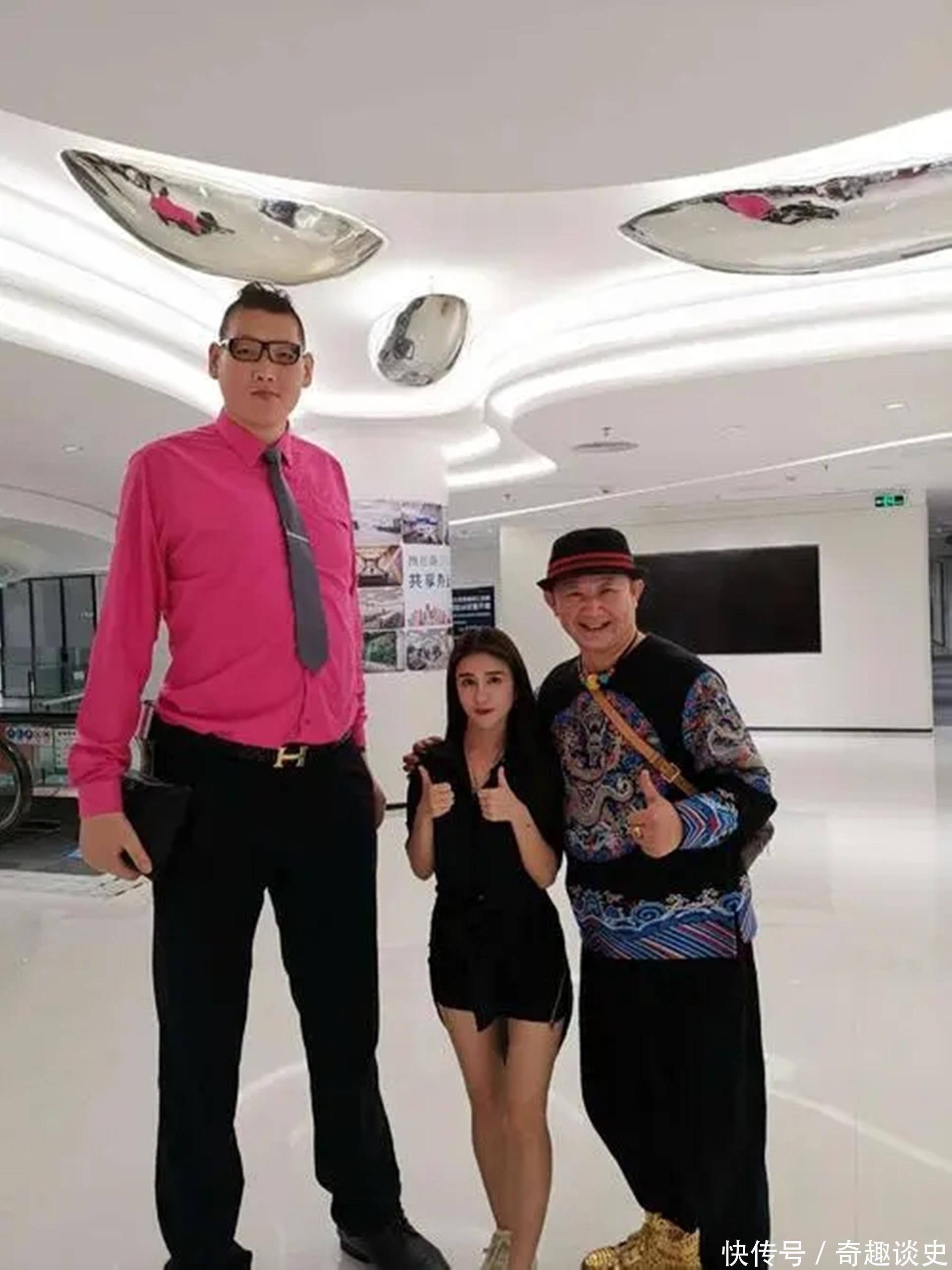 姚明的简介和资料