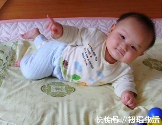 运动能力|宝宝在睡觉时有4个“行为”,暗示大脑发育很好,中一个也不错