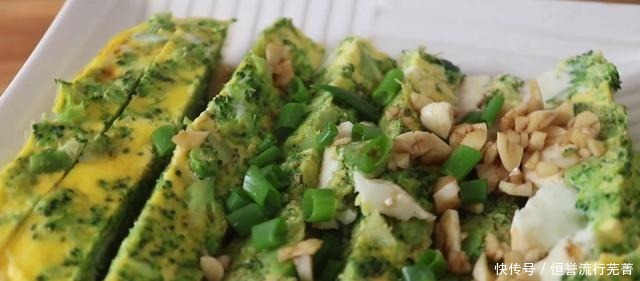 西兰花又出新吃法,加4个鸡蛋,不用炒不做饼,上桌比肉还香!
