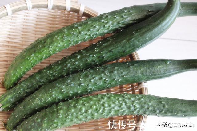 打了激素的黄瓜怎么分辨?菜农:教您一招,别再选错了
