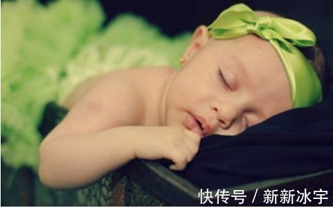宝宝|家有“睡渣”宝宝?父母别忧心,做好这4步,帮助宝宝自主入眠