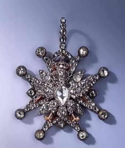 德国绿穹珍宝馆10亿珠宝被盗,这些珠宝恐无缘再见