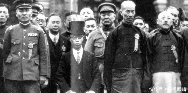 坐出|溥仪最爷们的8天,与日本人对骂,愣是将审判席坐出龙椅的感觉!