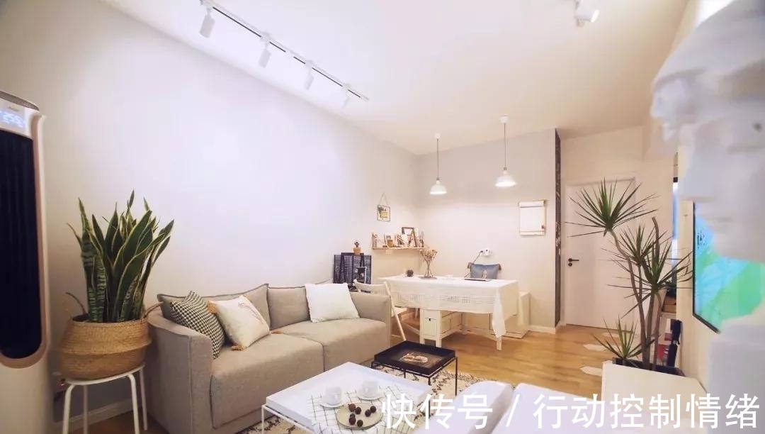 简约|60平不到的小户型,硬是被设计成时尚的2室2厅,简约时尚动人!